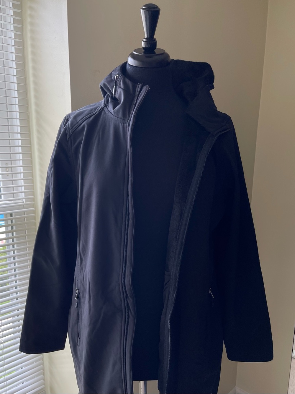 Avalanche Jacket - Picture 6 of 10